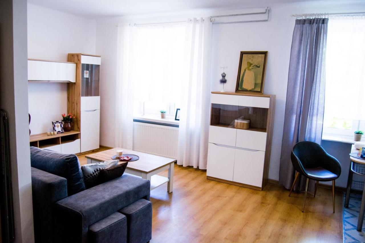 Color 24 Apartament V Apartamento Stalowa Wola Exterior foto